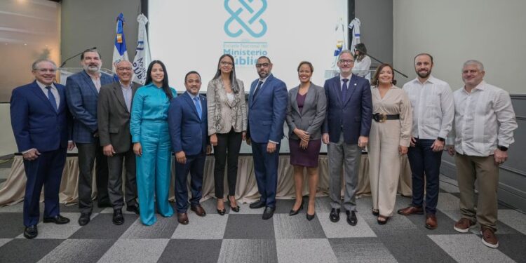 Más de 80 fiscales recibieron capacitación para la Erradicación del Comercio Ilícito impartido a miembros del Ministerio Público