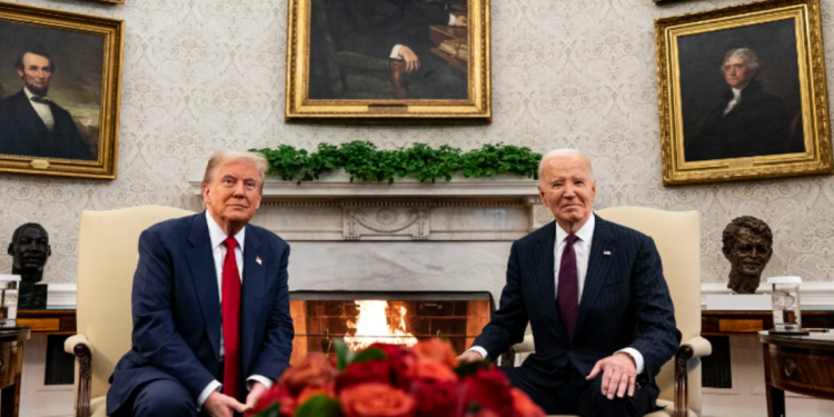 Trump se reúne en la Casa Blanca con Biden, en una tradición de traspaso del poder