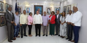 PRESIDENTE DE COOPNAMA RECIBE VISITA DEL COMITÉ EJECUTIVO DE LA ADP