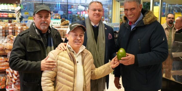 El cafecito con el cónsul llega al Bronx