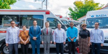 Minpre y la DAEH reciben 120 ambulancias donadas por China; Gobierno incorporará 200 más
