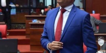 Yván Lorenzo dice urge camión cisterna para los bomberos de Elías Piña