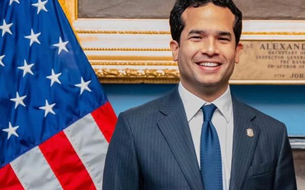 Omar Fernández asistirá a toma de posesión de Donald Trump