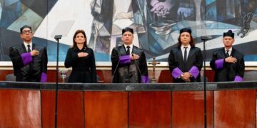 El  presidente de la Suprema Corte de Justicia, Luis Henry Molina, informó de importantes avances contra la mora logrados a todos los niveles del sistema judicial.