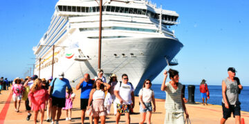 Puerto de Cabo Rojo recibe su tercer crucero en este año, octavo desde su inauguración
