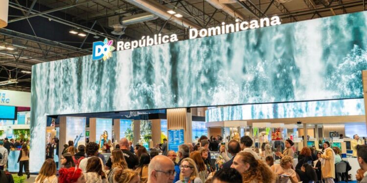 RD gana premio como mejor stand de Fitur