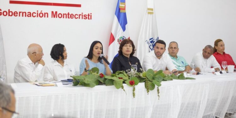 Ministra de Interior reafirma compromiso con la seguridad ciudadana en Montecristi
