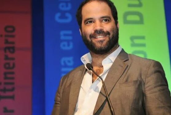 Juan Vicini felicita a Adriano Espaillat por el evento Dominicanos en el Capitolio y por ser electo presidente del Caucus Hispano