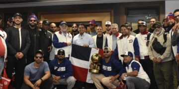 Ministro Kelvin Cruz recibe a los campeones de la Serie del Caribe