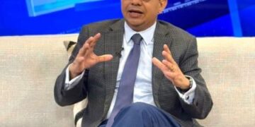 Propone al Gobierno contratación de servicios terapéuticos privados para acabar espera de niños con autismo