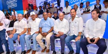 Comedores Económicos entrega miles de kits de raciones crudas y alimentos cocidos en tercera jornada de inclusión de “Gobierno Contigo”