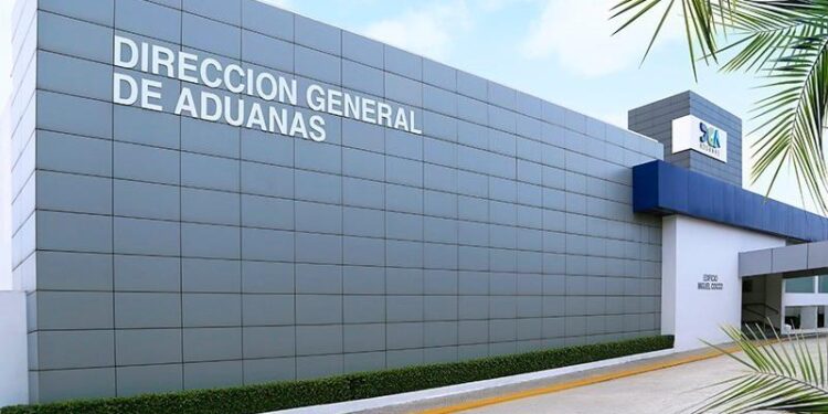  Dirección General de Aduanas supera la meta de recaudación
