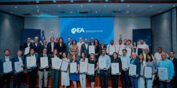 Aduanas certifica 15 empresas más como OEA para que eficienticen sus operaciones comerciales