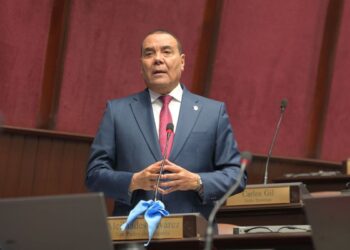 Diputado FP denuncia gobierno busca préstamos para todo: critica recientes aprobaciones de empréstitos