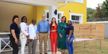 Ministro De Camps reafirma compromiso con la educación desde la primera infancia durante visita al CAIPI El Valiente