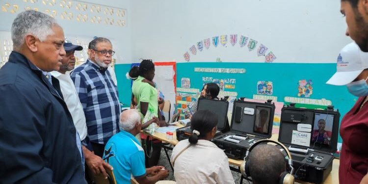 La telemedicina llega a Pedernales; Desarrollo de la Comunidad realiza jornada de asistencia integral