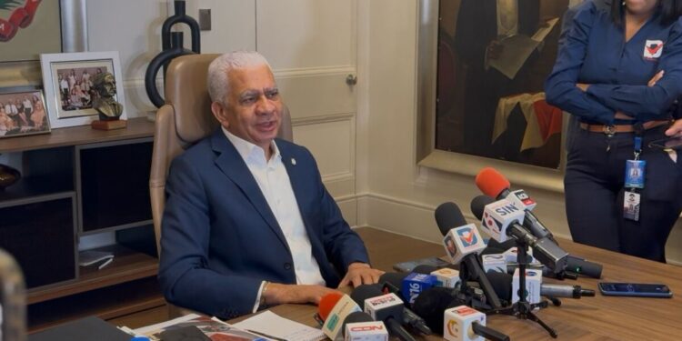 Presidente del Senado, Ricardo de los Santos. respalda medidas anunciadas por el presidente Luis Abinader para enfrentar migración ilegal