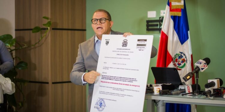 “En rendición de cuentas alcalde de SDE les mintió a sus munícipes y al país”, afirma Rafael Castillo vocero de diputados de la Fuerza del Pueblo