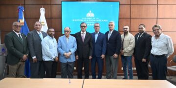 Gobierno anuncia aumento salarial de un 25 % al sector zonas francas industriales