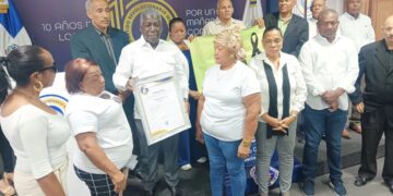 Un Llamado a la acción para todos los Sectores Sociales, convocatoria Congreso Partidario; mantener cesantía en el Código Laboral y un aumento general de salarios a los trabajadores