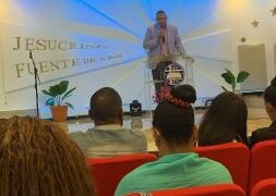 Iglesia Jesucristo Fuente de Amor Central conmemora 40 años ininterrumpidos de su Retiro de Semana Santa