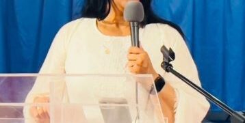 Pastora Karmelyn Polanco y su equipo de Fundeluz llegan a República Dominicana para brindar apoyo a familias afectadas por la tragedia en Jet Set