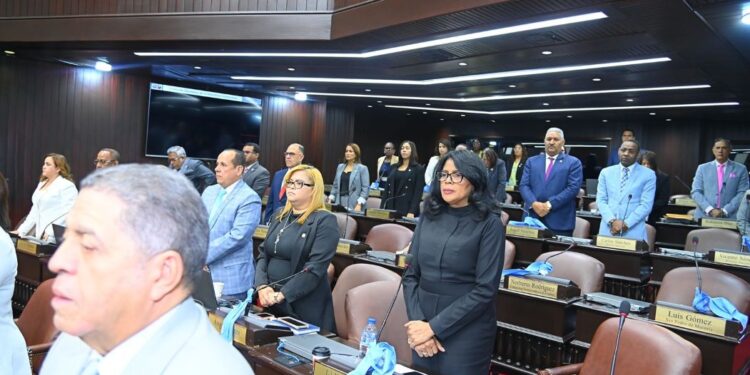 Diputados aprueban resoluciones solicitando la construcción de obras para sus comunidades