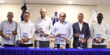 Solano pone a circular libro sobre atletas olímpicos de La Romana