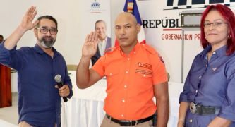 Defensa Civil juramenta a Ramón Liriano Núñez como nuevo director provincial en Samaná