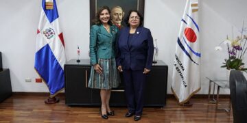 Presidenta de la CCRD, Emma Polanco, recibe en su despacho a Geanilda Vásquez para fortalecer lazos internacionales