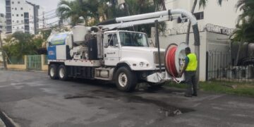 Alcaldía del DN amplía limpieza de imbornales ante incidencia de vaguada