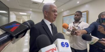 Presidente del Senado cataloga como un hito en RD reunión del presidente Abinader con los expresidentes Dijo Congreso Nacional actuará con urgencia ante cualquier medida que surja como producto del diálogo iniciado.