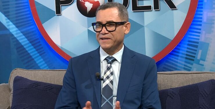 El Ministro informa que entre las nuevas figuras estarán la regulación de las plataformas y el primer empleo para los jóvenes