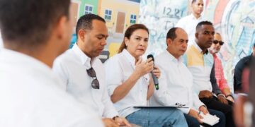 Carolina Mejía toca la puerta de Los Praditos con el programa La Alcaldía Llega a Ti