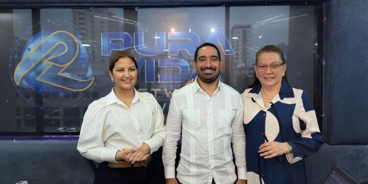 José Horacio Rodríguez aborda el proyecto de ley de libertad de expresión en «Aquí Entre Nos» con Jatnna Tavárez