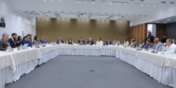 Diputados y JCE avanzan el estudio proyecto candidaturas independientes