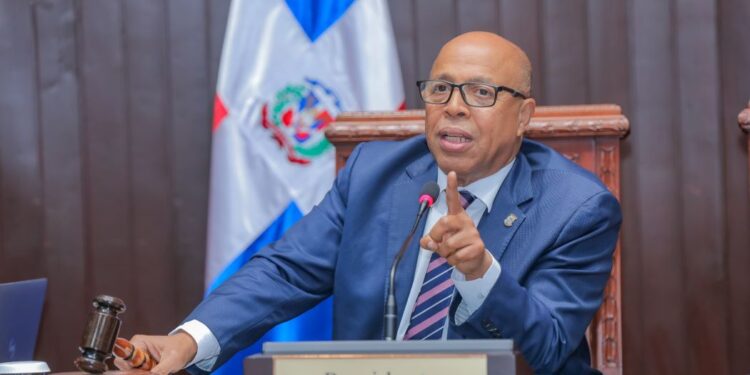 Diputados conforman comisión estudiará proyecto de ley de Persecución del Delitos Migratorio