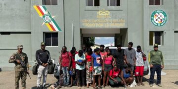 Detienen 17 inmigrantes indocumentados en una jeepeta en Dajabón