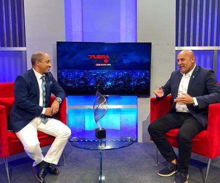 Constructores advierten que el Gobierno está compelido a otorgar permisos temporeros para mano de obra haitiana