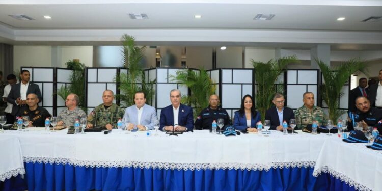 Fuerza de Tarea Conjunta informa sobre reducción en robos, aumento en ejecución de órdenes judiciales y decomiso de armas blancas y de fuego