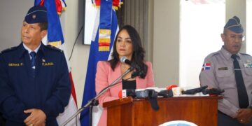 Ministra de Interior y Policía afirma agentes reciben educación y supervisión continúa de Policía Nacional y la Comisión de Reforma Policial