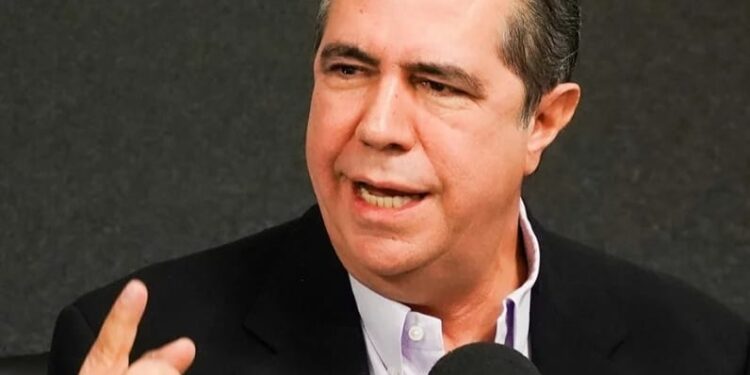 Francisco Javier reclama respeto autonomía municipal de Verón para gestionar los recursos que genera; apoya a su director