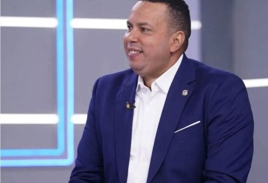 Diputado Manuel Núñez desmiente crisis de agua en el Gran Santo Domingo