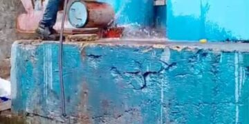 CAASD trabaja en la corrección de avería en línea de trasvase en el Puente de la 17, SDE