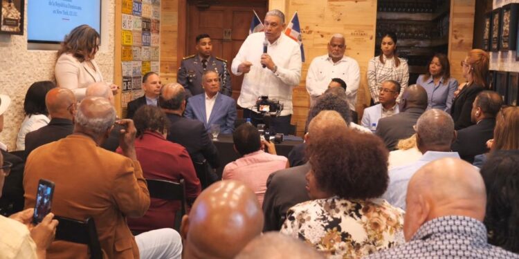 Cónsul dominicano anuncia visita de 30 estudiantes sobresalientes de Nueva York a la República Dominicana para reforzar vínculos con sus raíces