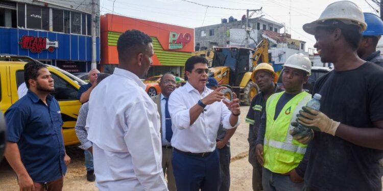 CAASD trabaja para optimizar la distribución de agua en sectores de la circunscripción 2 de la capital