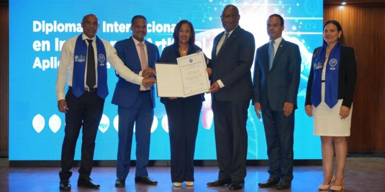 UASD certifica a más de mil profesionales en diplomado sobre Inteligencia Artificial