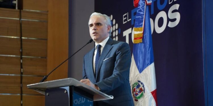 Ministro Luis Miguel De Camps será el orador invitado a almuerzo de AMCHAMDR