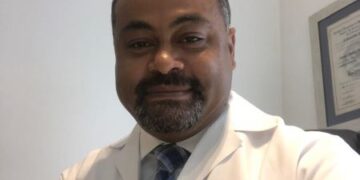 Corte de apelación anula sentencia en contra el doctor Asmín Aquino 