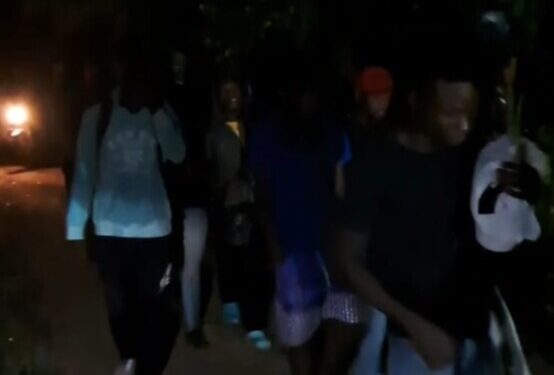 Ejército detiene a 40 nacionales haitianos indocumentados en operativos de seguridad fronteriza en Loma de Cabrera